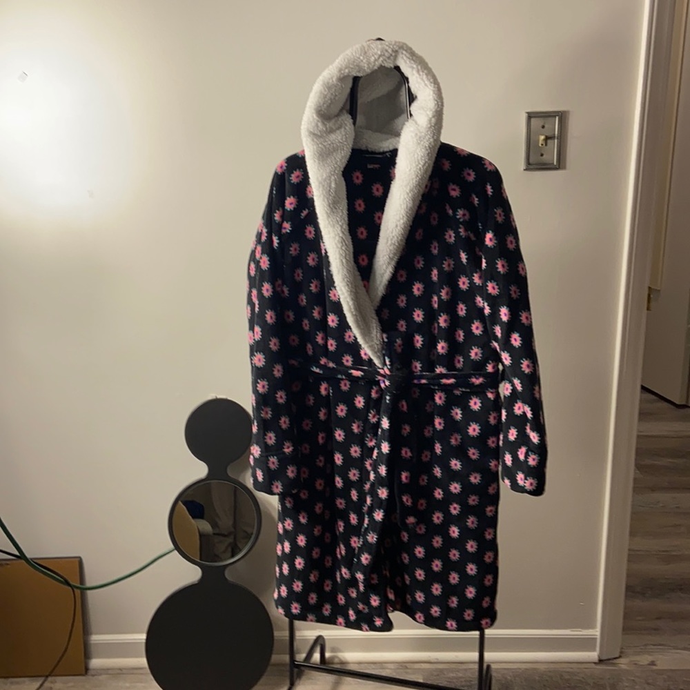 Vera Bradley fleece robe